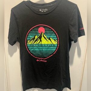 Columbia T-shirt